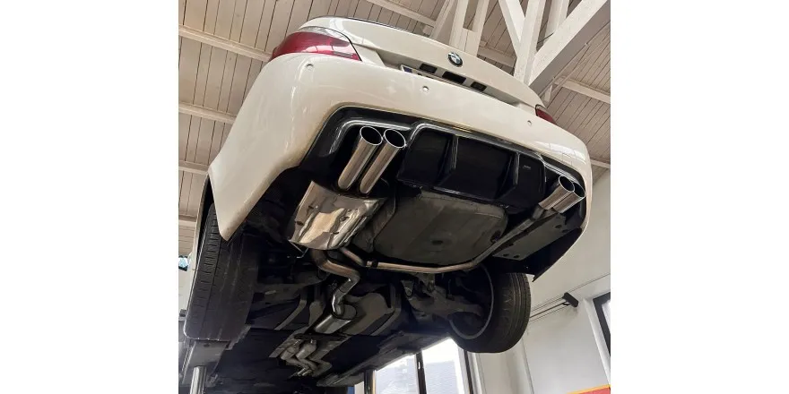 BMW E60/61 - 520i/ 523i/ 525i/ 530i Escape deportivo salida derecha/izquierda - 2x80 tipo 10 derecha/izquierda M5-Look