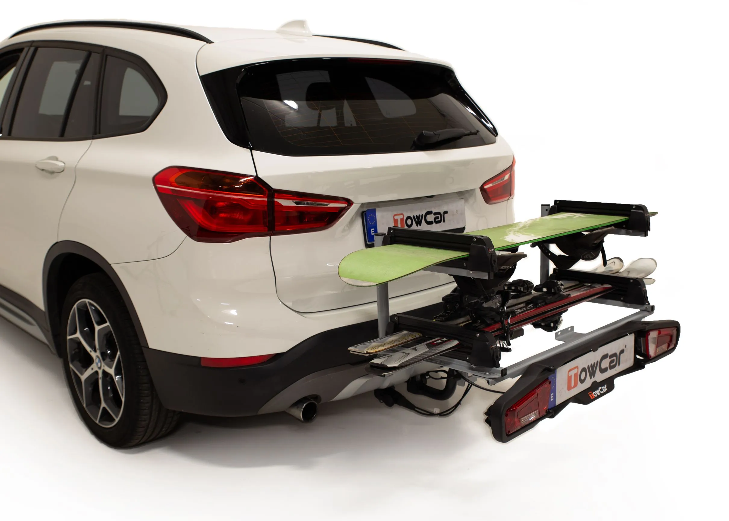 Portaesquis Towcar Aneto